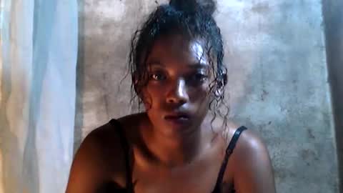 sandrine718 online show from January 6, 7:01 am