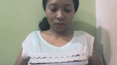 sandy735579 online show from April 16, 2:34 am