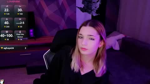 sandy_belle88 online show from October 1, 8:47 pm