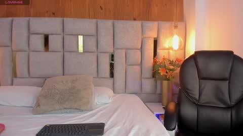 Saori  online show from January 24, 11:59 am