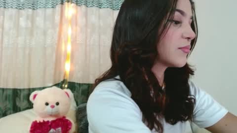 saorisworld online show from February 2, 12:09 am