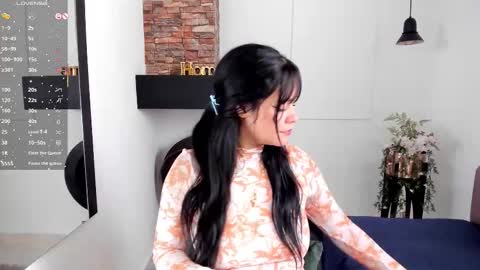    online show from October 20, 12:19 pm