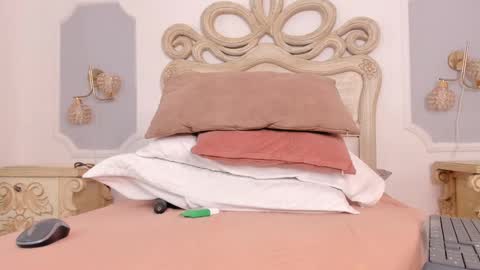 Sara online show from October 4, 3:45 am