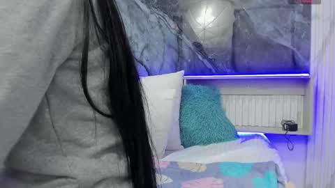 sara allenx online show from March 12, 11:42 am