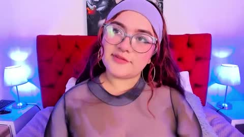 SARA ARIAS  online show from March 1, 4:26 am