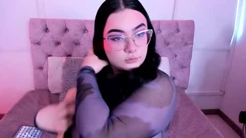 SARA ARIAS  online show from November 8, 11:48 am