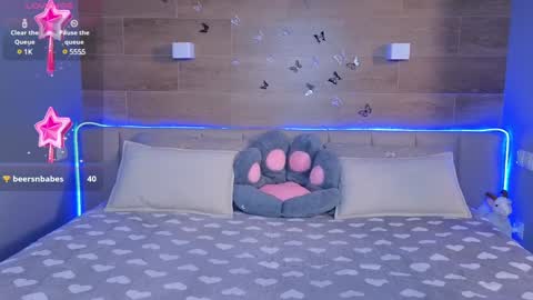 Sara online show from February 1, 6:29 pm