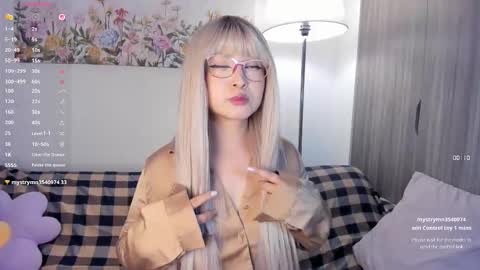 Sara  new account  give me thomb up  Follow me   help me reach 15k followers again   online show from February 4, 12:35 am