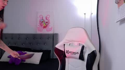 Sara online show from October 5, 10:15 pm