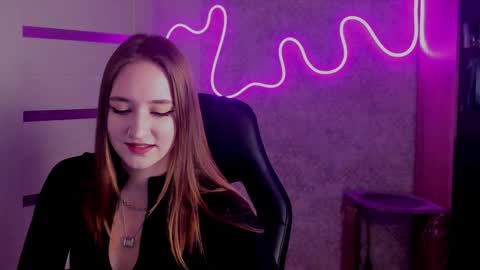 Sara online show from September 30, 7:19 pm