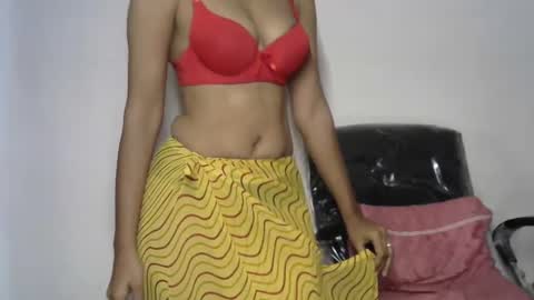 sara online show from December 18, 3:47 am