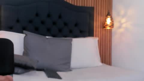  -  online show from September 13, 2:25 pm