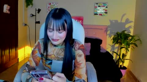 Sarah Ramirez online show from March 3, 12:31 pm