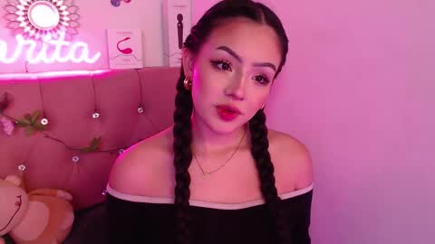          online show from October 24, 4:25 pm