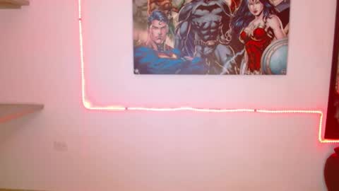 SARAHGIL online show from January 18, 8:30 pm