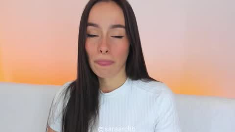 Sara online show from February 11, 7:04 pm