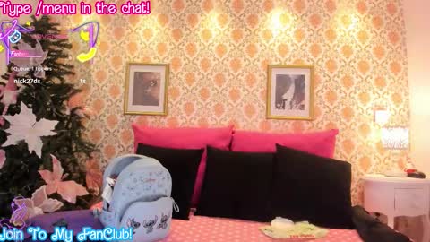 SaraAvila  online show from January 7, 8:56 pm