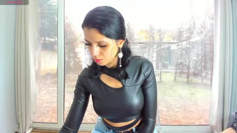 Sara online show from February 4, 9:07 am