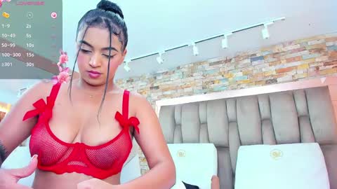 sarah online show from February 25, 12:16 pm