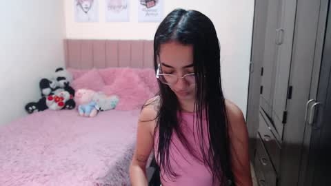 Sarah online show from January 5, 5:09 pm