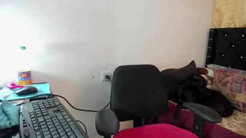 Sarah online show from September 30, 5:29 pm