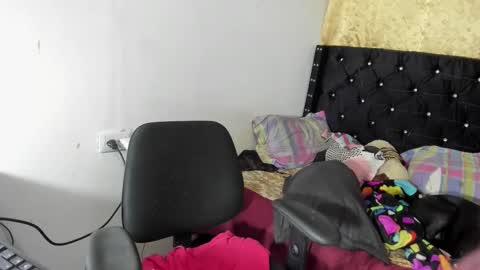 Sarah online show from September 24, 7:51 am