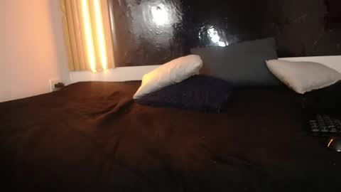 sarahajhoness online show from April 18, 7:58 pm