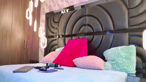 Sarah online show from January 30, 11:33 am