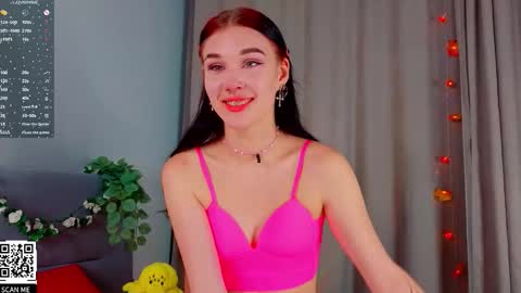 Sarah  online show from October 17, 10:02 pm