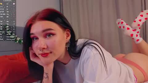 Sarah  online show from October 8, 11:42 pm