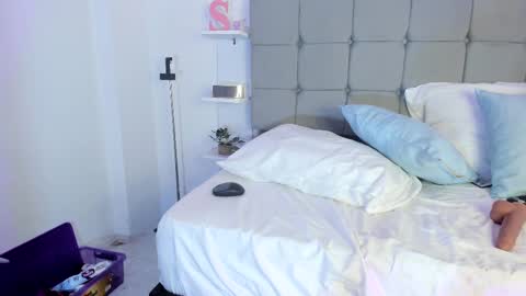 sarahlopezz290 online show from September 12, 4:46 am