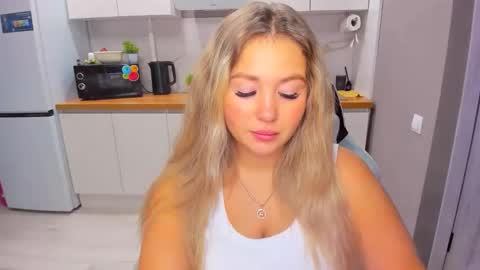 Sarah online show from October 26, 3:07 pm