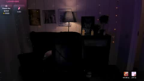 Sarah online show from April 13, 8:53 pm