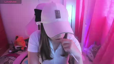 sara  online show from September 19, 3:55 pm