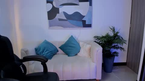 I am Sara  online show from February 23, 1:53 am