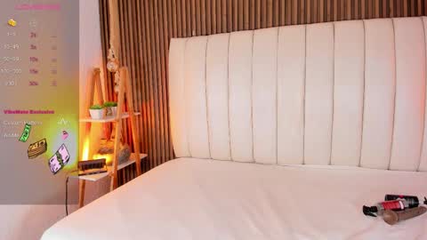 Sara   online show from March 2, 10:59 pm