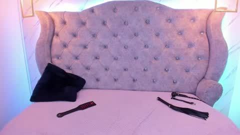   online show from January 3, 9:47 pm