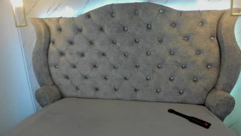   online show from February 2, 6:31 pm