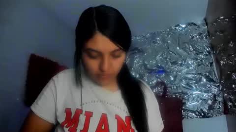 sarastonesx online show from April 12, 6:49 am