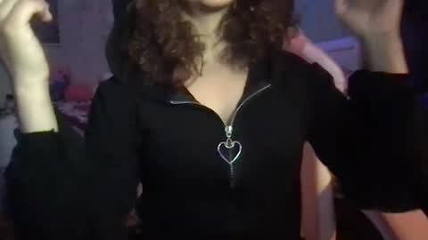 saraxcxo online show from October 4, 4:29 am