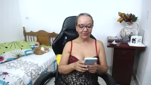 saray1221 online show from July 29, 10:54 pm