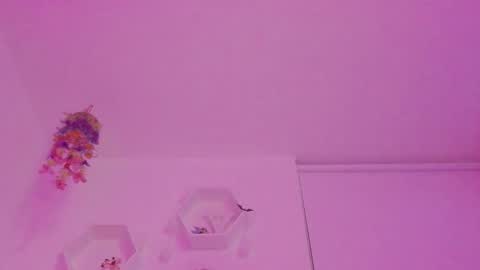 Saray  online show from October 16, 11:29 pm