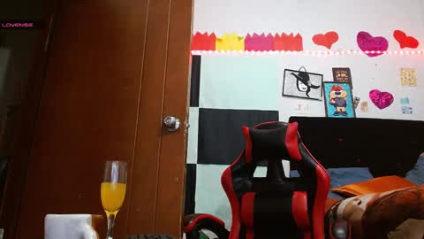 Sara Jimenez online show from April 11, 3:45 am