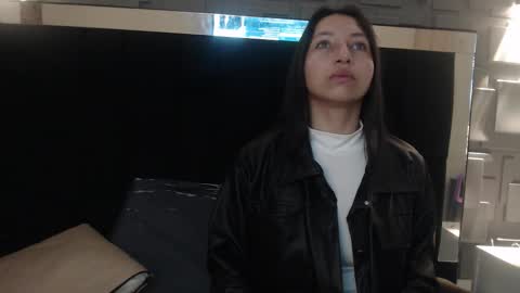 Saray Pink online show from January 10, 11:37 am