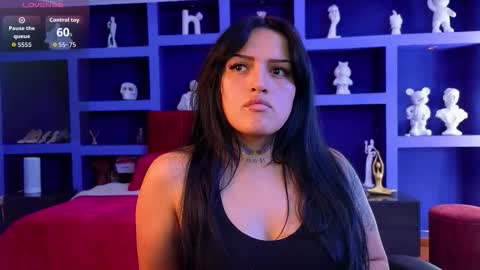 Sari  online show from October 14, 9:50 pm