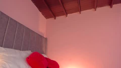 Sara Garcia online show from March 6, 5:57 am