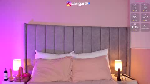 Sara Garcia online show from December 13, 1:22 pm