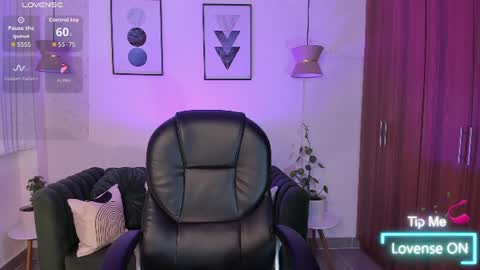  Saritaaa  online show from July 20, 3:42 am