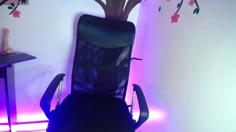 Sasha Brattz online show from December 22, 2:27 pm