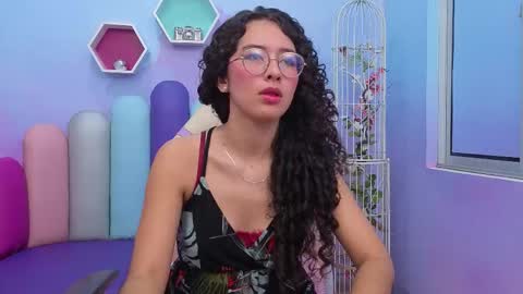 SashaMonroee  online show from November 22, 3:31 am